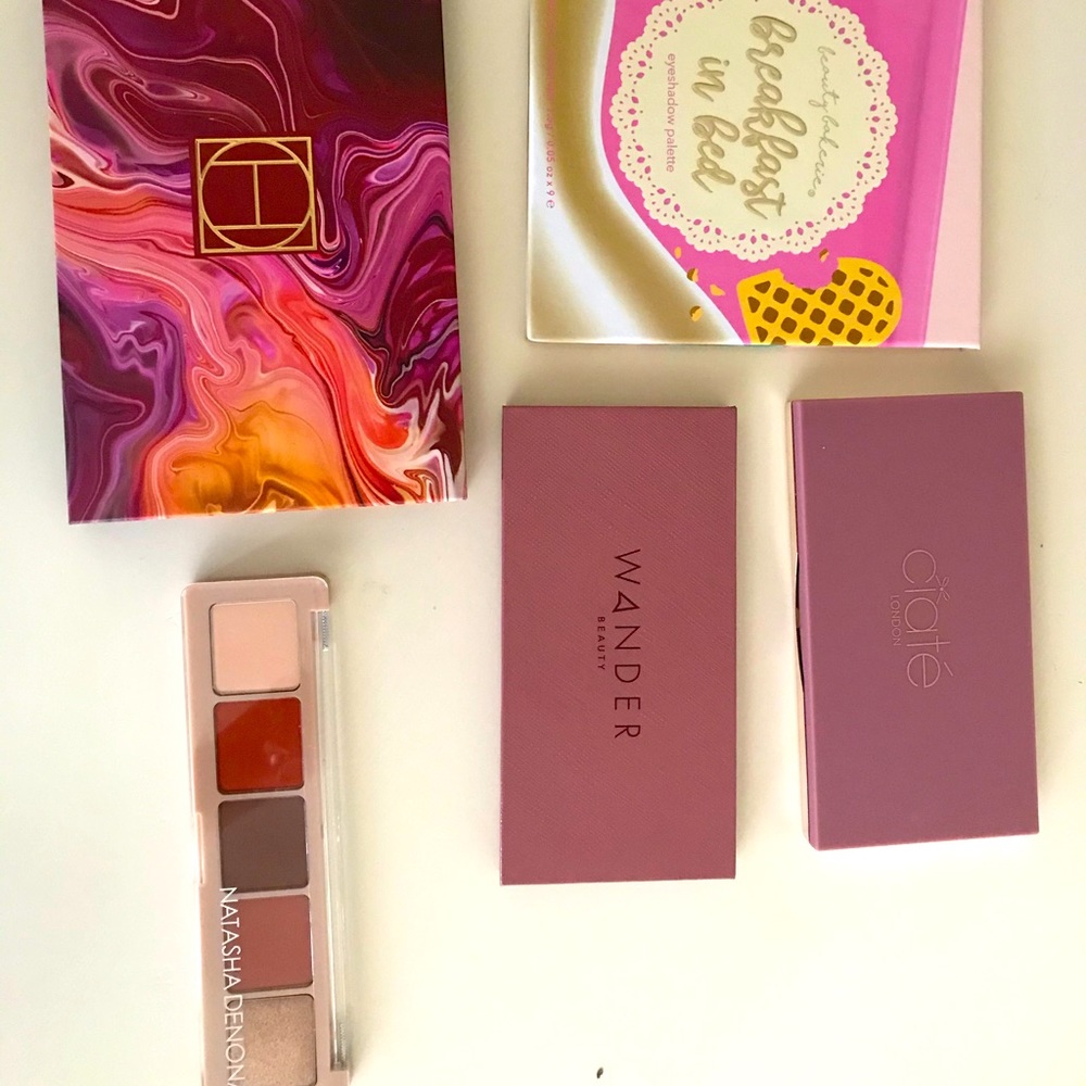 Eye shadow bundle